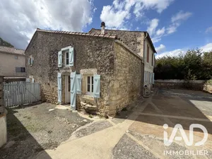 Maison de village à Saint-Maixent-de-Beugné (79160)