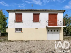 Maison à Villeneuve-sur-Yonne (89500)