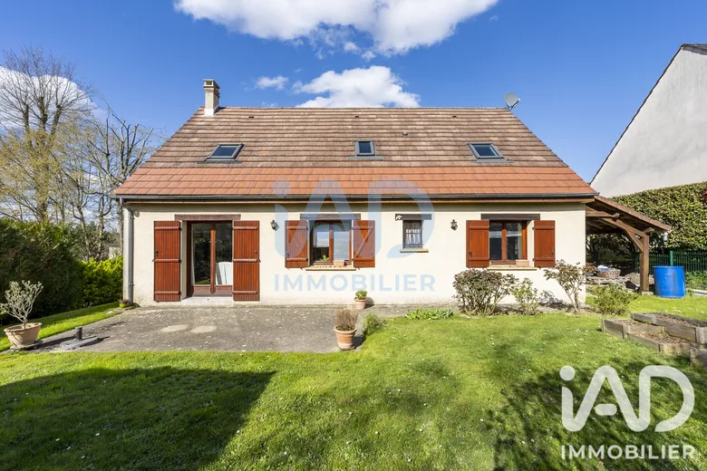 Maison 6 pièces 135 m² · à Samoreau · 135 m² · 369 000 €