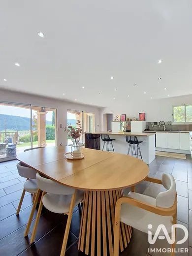 Maison d'architecte à Oraison (04700)