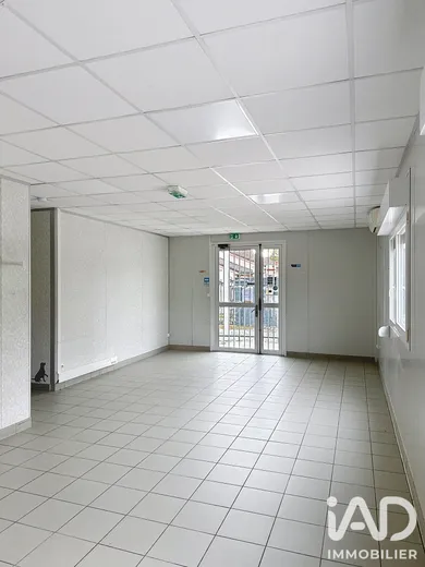 Boutique/Local commercial à La Boisse (01120)