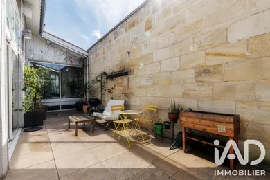Appartement à Bordeaux (33300)