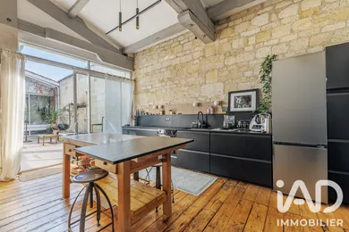Appartement à Bordeaux (33300)