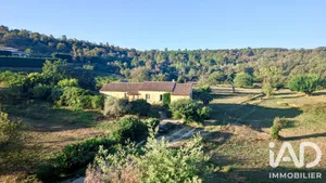 Maison de campagne à Le Plan-de-la-Tour (83120)
