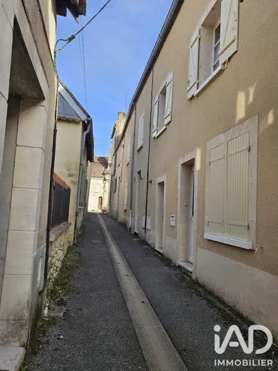 Maison de ville à Villeneuve-sur-Yonne (89500)