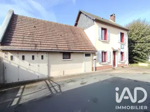 Maison de village à Esquennoy (60120)