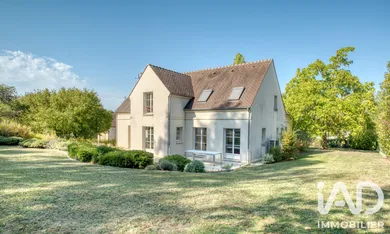 Maison traditionnelle à Pierrefonds (60350)