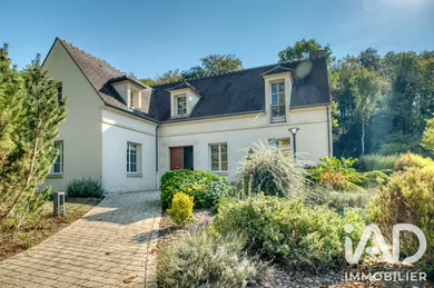 Maison traditionnelle à Pierrefonds (60350)