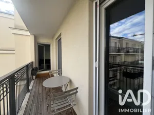 Apartment in Puteaux (92800)