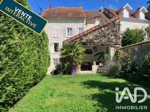 Maison à Villeneuve-sur-Bellot (77510)