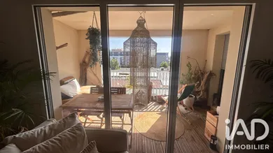 Appartement à Bordeaux (33300)