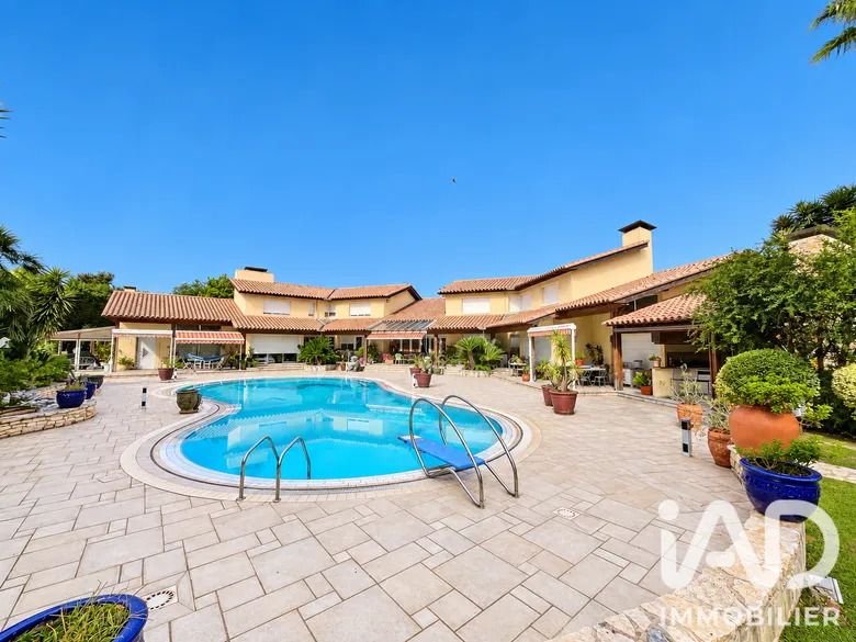 Maison 18 pièces 593 m² · à Perpignan · 593 m² · 1 400 000 €