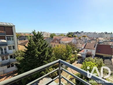 Apartment in Reims (51100)