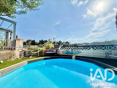 Apartment in Cannes (06400)