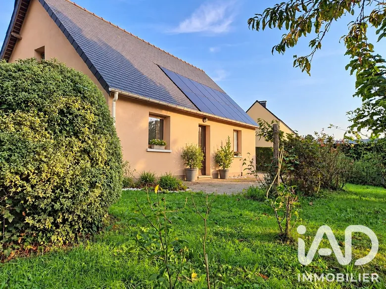 Maison 3 pièces 65 m² · à Notre-Dame-de-Livoye · 64,7 m² · 128 000 €