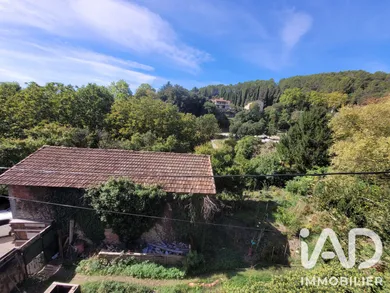 Terrain à Barjols (83670)