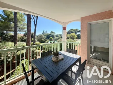 Apartment in Saint-Raphaël (83700)