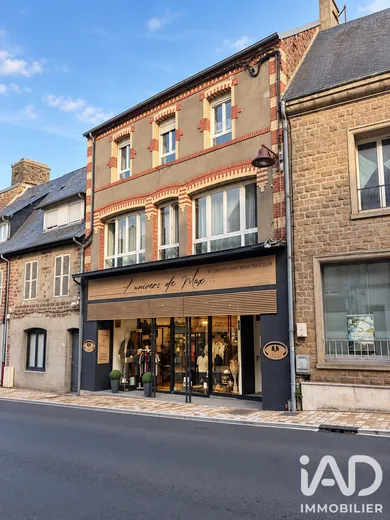 Immeuble à Gavray (50450)