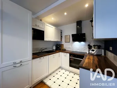 Apartment in Clichy (92110)