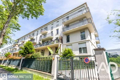 Appartement à Sainte-Geneviève-des-Bois (91700)