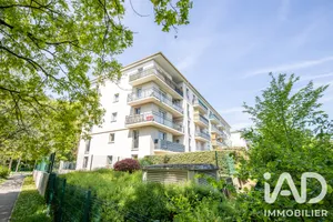 Appartement à Sainte-Geneviève-des-Bois (91700)