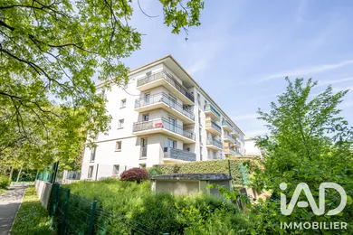 Appartement à Sainte-Geneviève-des-Bois (91700)