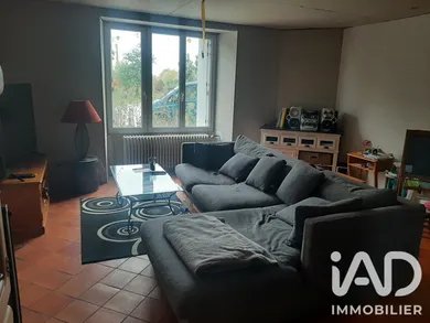 Maison de village à Clessé (79350)