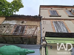 Building in Montauban (82000)