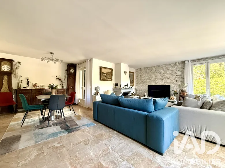 Maison 8 pièces 215 m² · à Villecresnes · 215 m² · 495 000 €