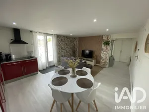Maison à Mombrier (33710)
