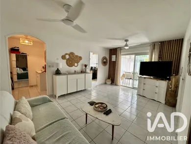 Appartement à Sainte-Suzanne (97441)