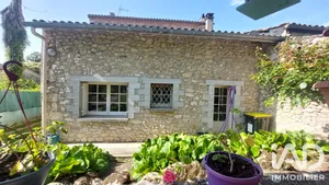 Maison de village à Montcaret (24230)