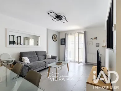 Apartment in Brie-Comte-Robert (77170)