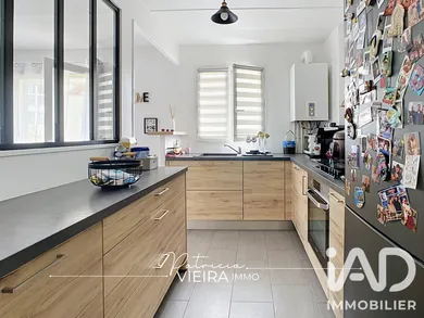 Apartment in Brie-Comte-Robert (77170)