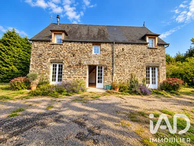 Maison de campagne à Le mesnil Garnier (50450)
