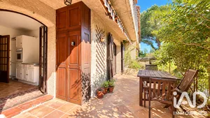 Apartment in Carqueiranne (83320)