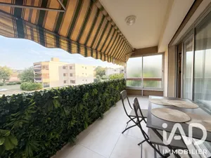 Apartment in Le Lavandou (83980)