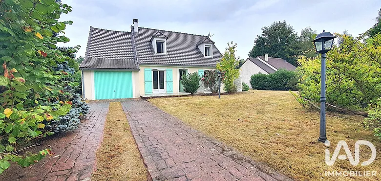 Maison 6 pièces 137 m² · à Longvilliers · 137 m² · 375 000 €
