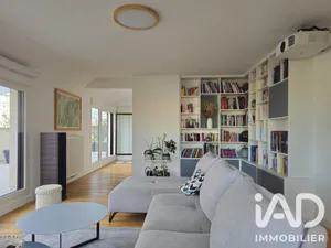 Apartment in Chambéry (73000)