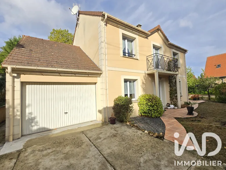 Maison 6 pièces 137 m² · à Brunoy · 137 m² · 470 000 €