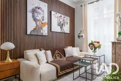 Appartement à Paris (75116)
