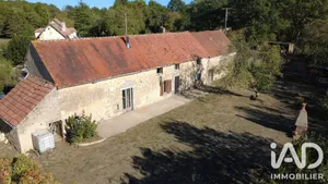 Maison à La Chapelle-Hugon (18150)