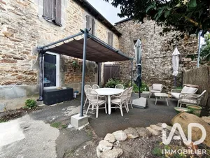 Maison de village à Salmiech (12120)