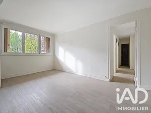 Apartment in Montreuil (93100)
