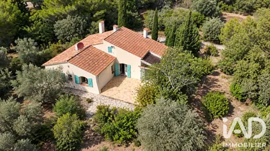 Maison à Saint-Paul-en-Forêt (83440)