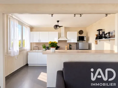 Appartement à Roissy-en-Brie (77680)