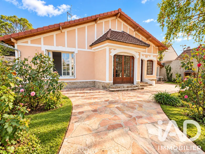 Maison 6 pièces 147 m² · à Chelles · 147 m² · 569 000 €