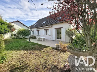 Maison traditionnelle à Liverdy-en-Brie (77220)