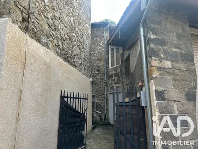 Maison de village à Serrières (07340)