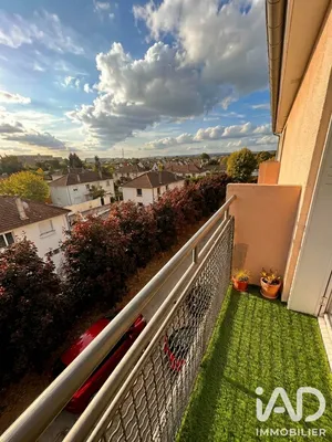 Apartment in Saint-André-les-Vergers (10120)